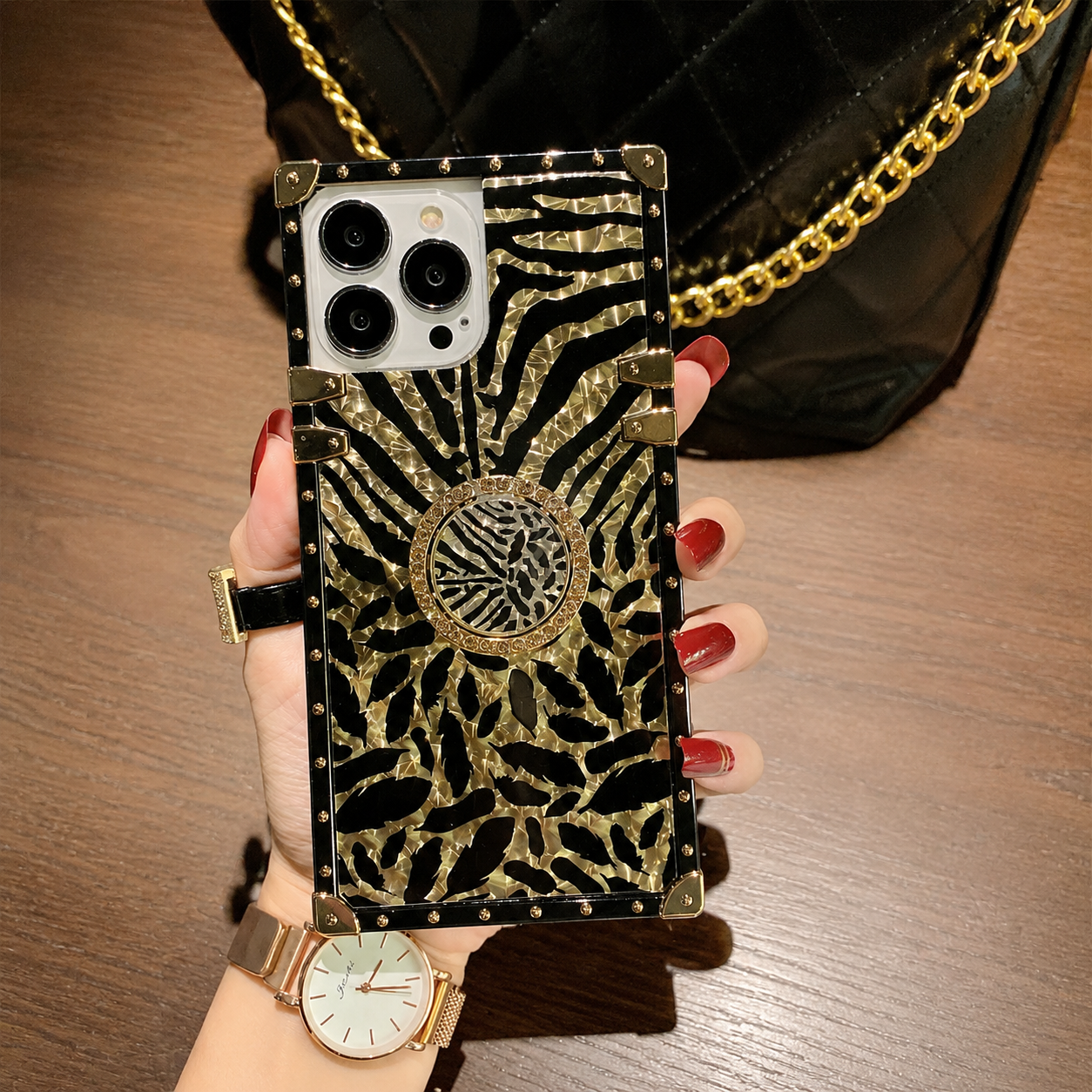 Luxury iPhone Case Leopard Gold Plating Glitter Diamond Ring Stand Protective Cover Shockproof Stylish Design Durable Phone Case