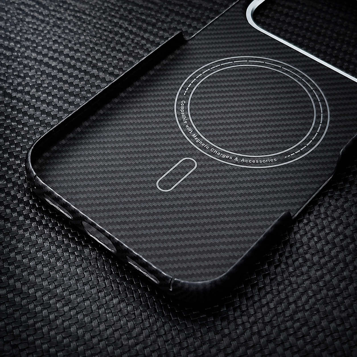 Premium iPhone Case 600D Real Carbon Fiber MagSafe Compatible Aramid Kevlar Cover Camera Lens Protection Waterproof Anti Fingerprint Ultra Thin Design