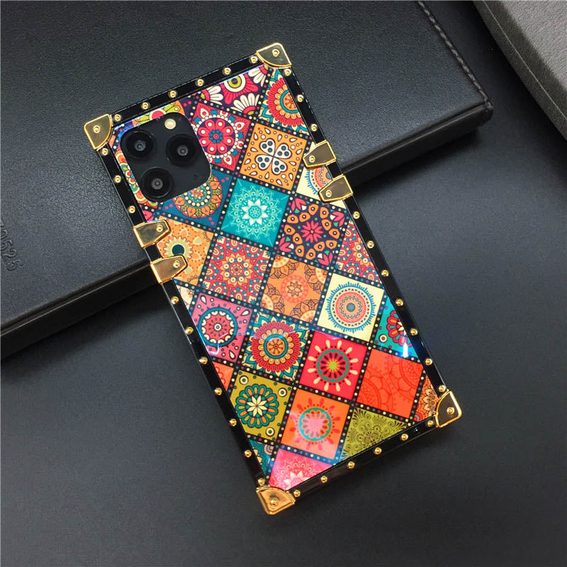 Luxury Glitter Retro Flower Phone Case – Bling & Stylish Protection for iPhone Models Durable, Fashionable for Women