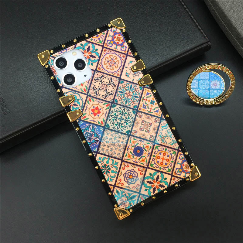 Luxury Glitter Retro Flower Phone Case – Bling & Stylish Protection for iPhone Models Durable, Fashionable for Women